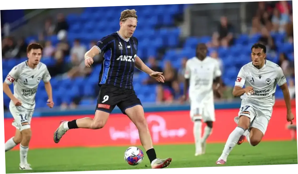 Auckland FC Hadapi Central Coast Mariners dalam Pertandingan A-League