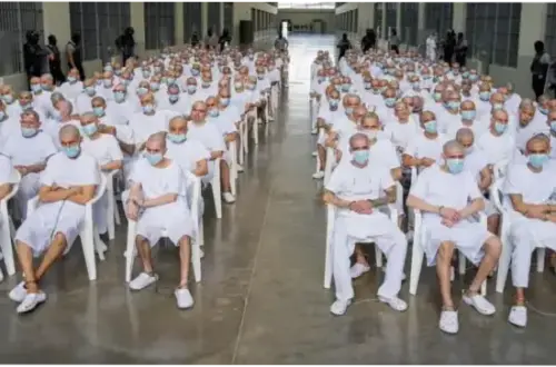 El Salvador Mengadili Ratusan Pemimpin Geng MS-13, Membongkar Ribuan Kejahatan