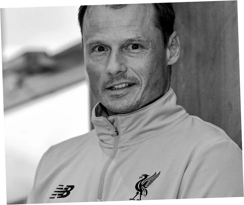 Mantan Kiper Arsenal Alex Manninger Meninggal Dunia dalam Kecelakaan