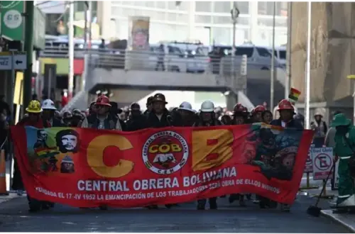 Bolivia Menghadapi Gelombang Unjuk Rasa dan Tuntutan Presiden Mundur