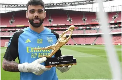David Raya Raih Penghargaan Golden Glove Premier League untuk Musim Ketiga Berturut-Turut