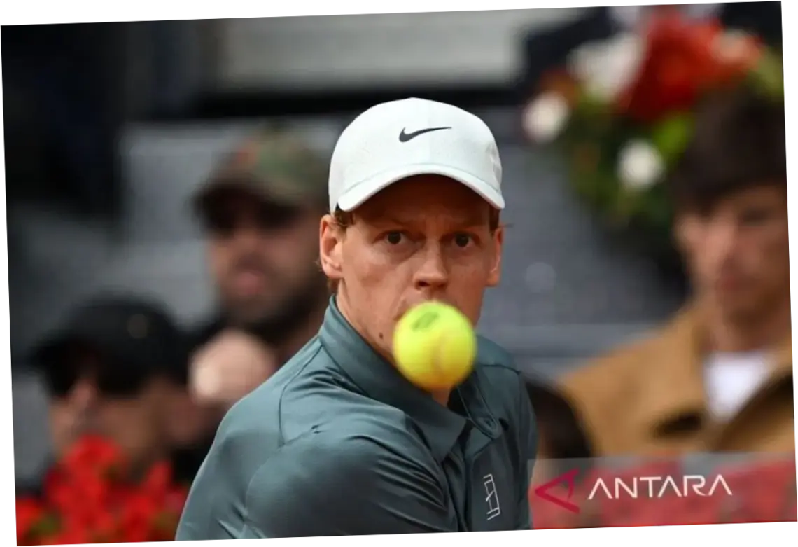 Italian Open: Sinner Pecahkan Rekor Djokovic dan Menuju Semifinal