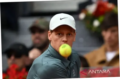 Italian Open: Sinner Pecahkan Rekor Djokovic dan Menuju Semifinal