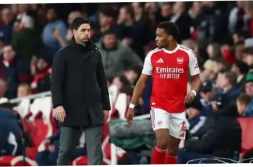 Jurrien Timber: Harapan Arsenal di Final Champions League dan Perburuan Gelar Liga Inggris