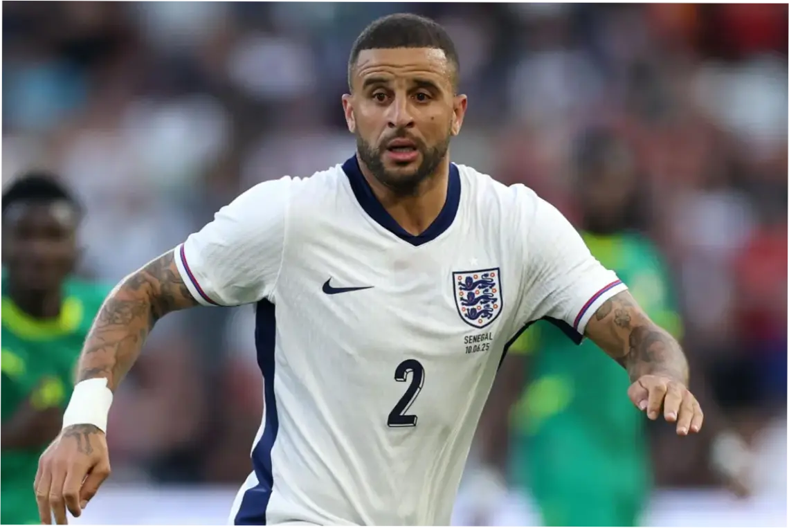Kyle Walker: Dari Lapangan Sepak Bola ke Dunia Penulisan