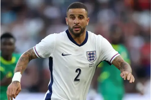 Kyle Walker: Dari Lapangan Sepak Bola ke Dunia Penulisan