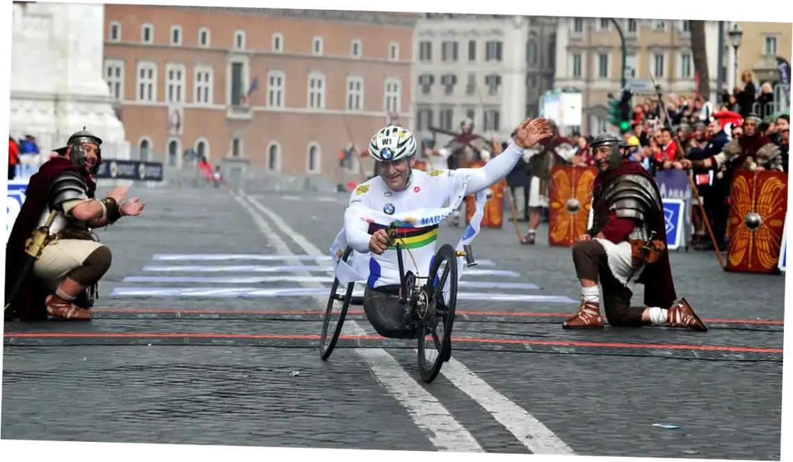 Mengenang Alex Zanardi: Pembalap F1 dan Atlet Paralimpik yang Menginspirasi Dunia
