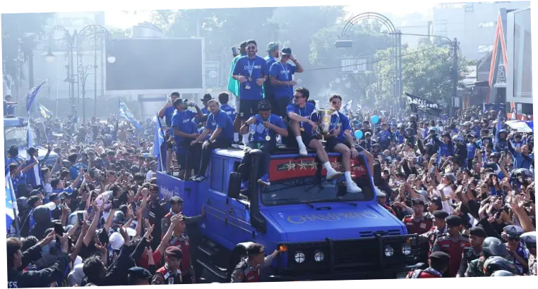 Pawai Juara Persib: Antara Kemenangan dan Tantangan