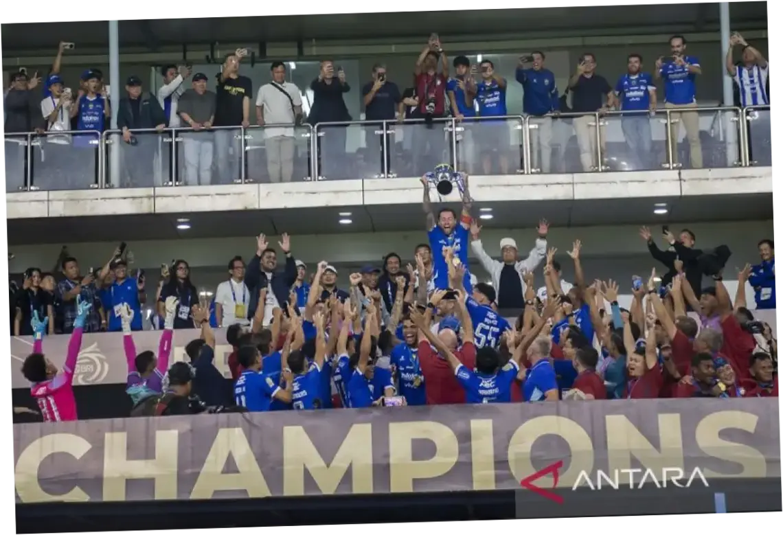 Persib Bandung Raih Hatrick Juara Liga Super Musim Ini