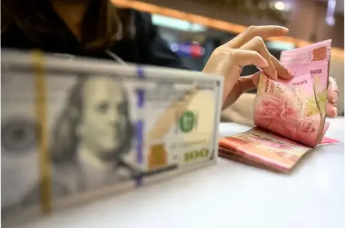 Rupiah Melemah, Dolar AS Menguat: Analisis dan Dampak terhadap Perekonomian Indonesia