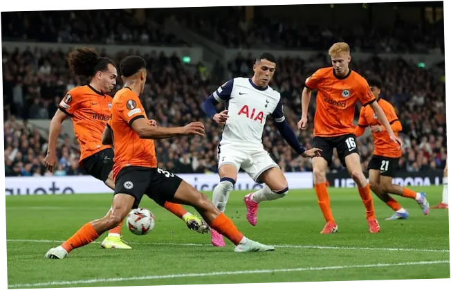 Spurs Menghadapi Tantangan Besar di Liga Inggris dan NBA