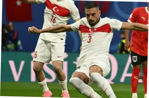 Abdülkerim Bardakcı Perkuat Lini Pertahanan Turki di Piala Dunia 2026
