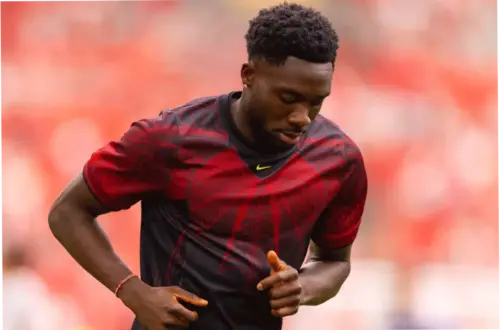 Alphonso Davies: Bintang yang Bersinar di Tim Nasional Kanada