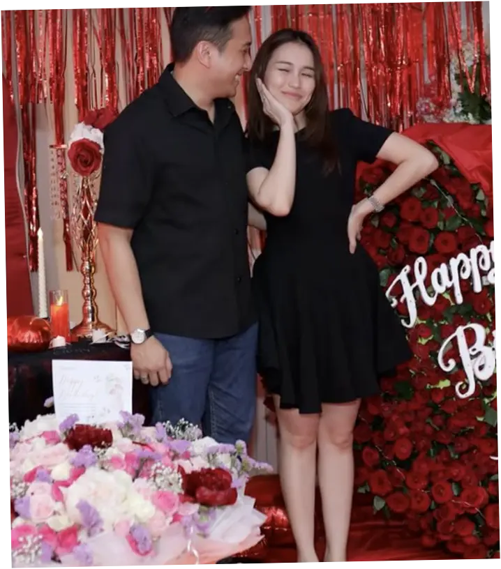 Ayu Ting Ting dan Kevin Gusnadi: Kisah Cinta yang Menarik Perhatian Publik