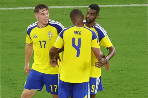 Viktor Gyökeres dan Alexander Isak Bintang dalam Kemenangan Swedia atas Tunisia di Piala Dunia