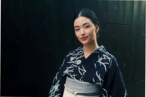 Emi Aramaki: Siapa Dia dan Mengapa Ia Viral di Indonesia?
